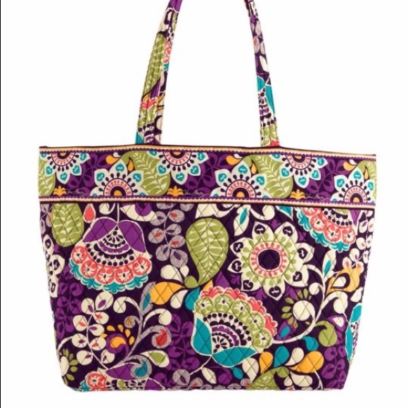 Vera Bradley Handbags - Vera Bradley Iconic Grand Tote